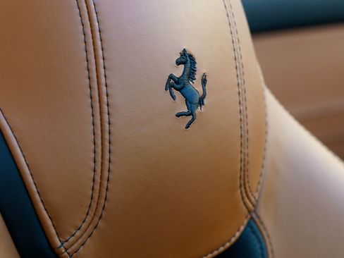 Used 2015 Ferrari California T image 29