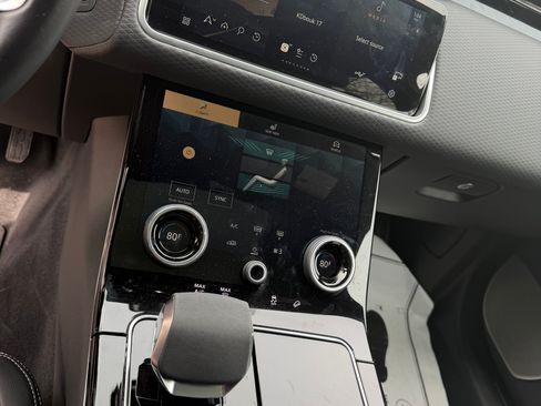 Used 2023 Land Rover Range Rover Velar S image 20