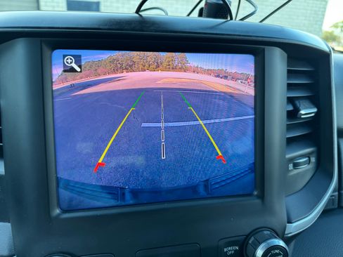 Used 2019 RAM 1500 Big Horn image 16