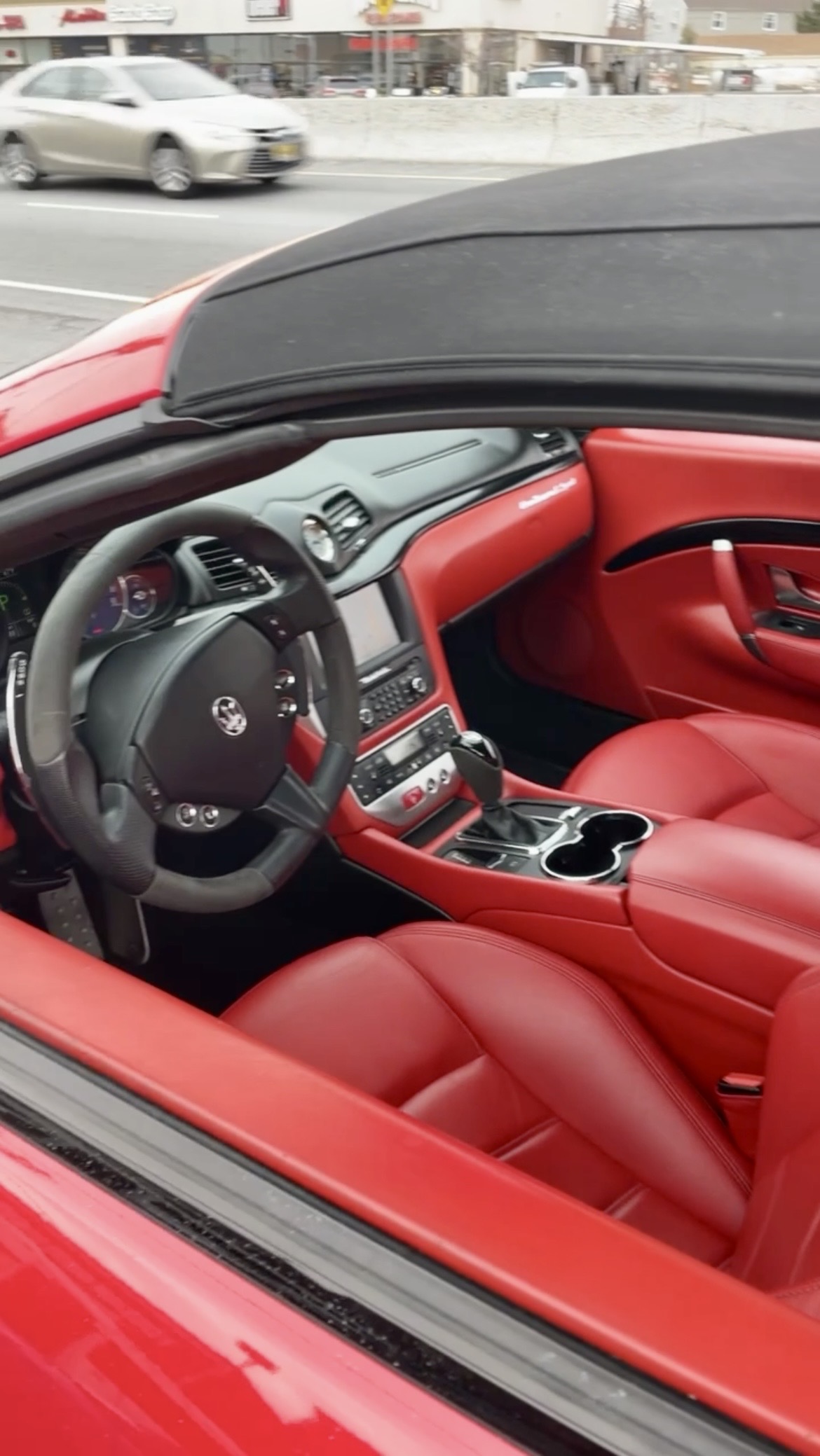 Used 2016 Maserati GranTurismo Sport RWD image 9