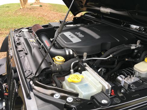 Used 2017 Jeep Wrangler Sport w/ Quick Order Package 24S image 17