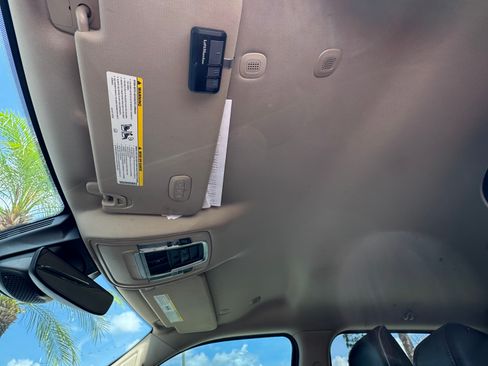 Used 2021 RAM 1500 Laramie AWD/4WD image 15