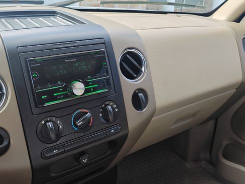 Used 2004 Ford F150 XLT RWD image 16
