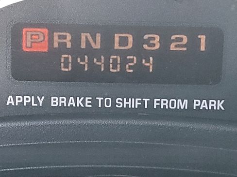 Used 2002 GMC Safari w/ Sle Marketing Option Pkg 2 image 14