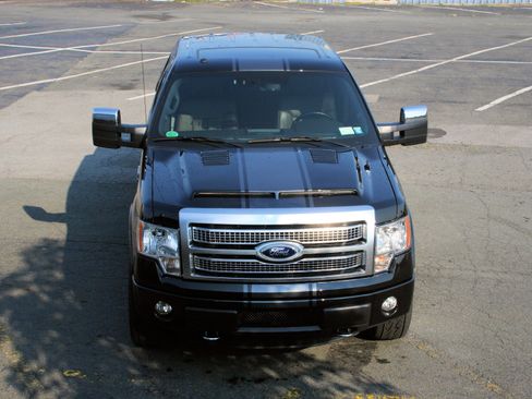 Used 2012 Ford F150 Platinum image 2