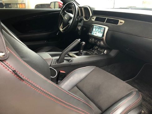 Used 2015 Chevrolet Camaro ZL1 image 13