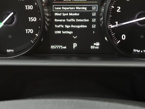 Used 2016 Land Rover Range Rover Sport HSE image 16