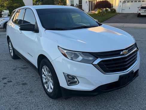 Used 2019 Chevrolet Equinox LS w/ LS Convenience Package FWD image 10