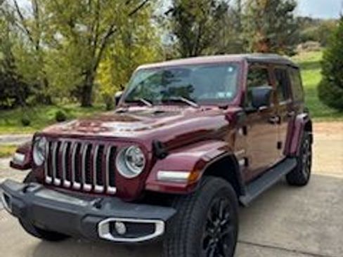 Used 2021 Jeep Wrangler Unlimited Sahara w/ Cold Weather Group image 8