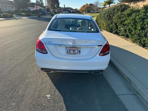 Used 2017 Mercedes-Benz C 300 Sedan image 4