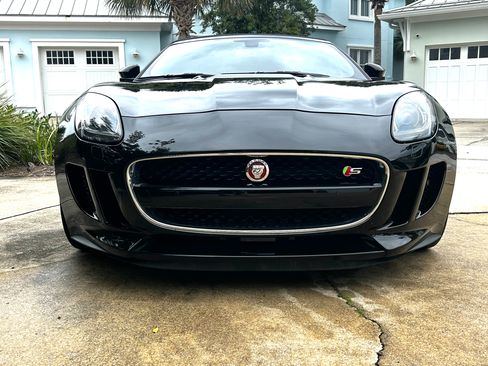 Used 2015 Jaguar F-TYPE S image 9