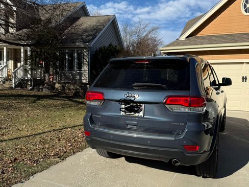 Used 2020 Jeep Grand Cherokee Limited image 5