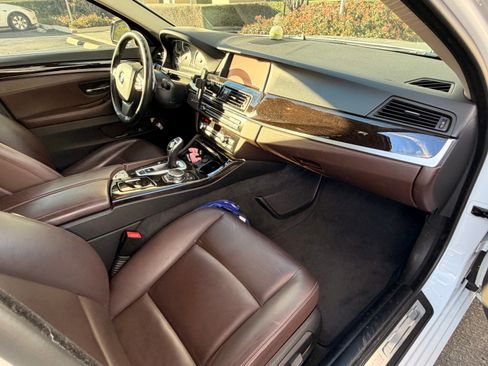 Used 2016 BMW 528i Sedan image 8