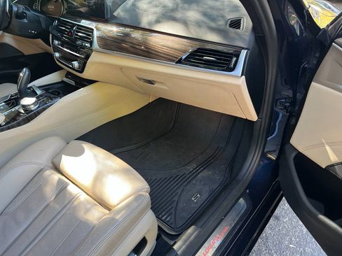 Used 2017 BMW 540i image 12