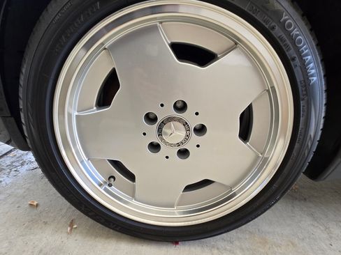 Used 1997 Mercedes-Benz E 320 Sedan image 27