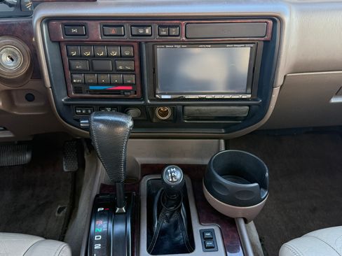 Used 1997 Toyota Land Cruiser image 28