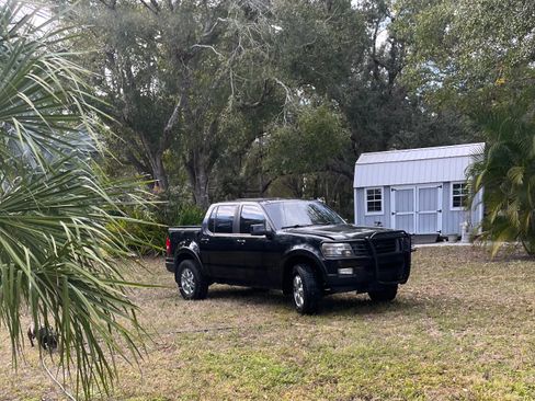 Used 2010 Ford Explorer Sport Trac Limited image 6