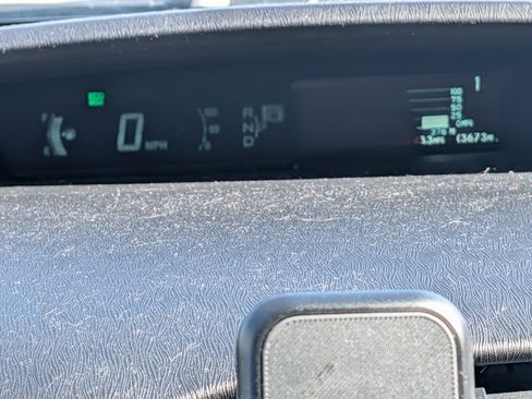 Used 2010 Toyota Prius Five image 17