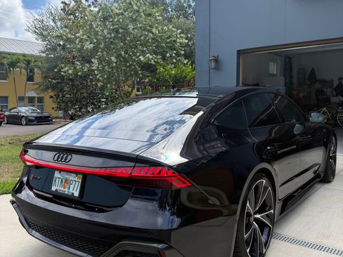 Used 2021 Audi RS 7 Sportback w/ Carbon Optic Package AWD/4WD image 5