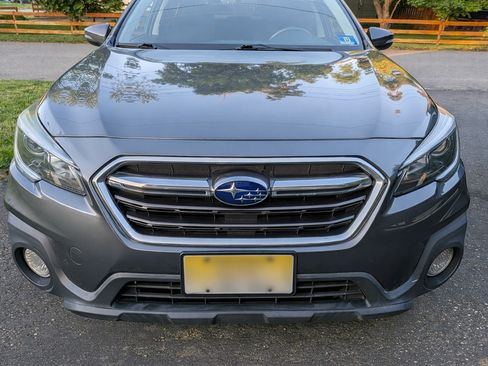 Used 2019 Subaru Outback 2.5i Premium AWD/4WD image 4