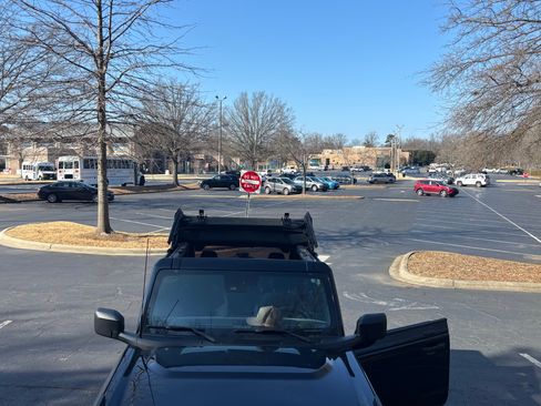 Used 2021 Ford Bronco Big Bend image 12