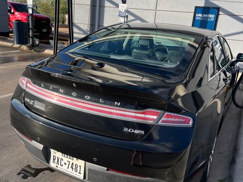 Used 2014 Lincoln MKZ AWD w/ Equipment Group 101A Select image 4