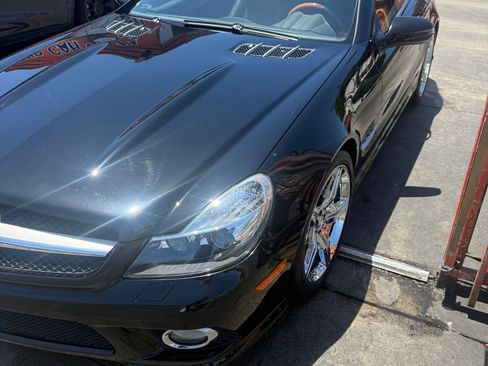 Used 2012 Mercedes-Benz SL 550 image 5