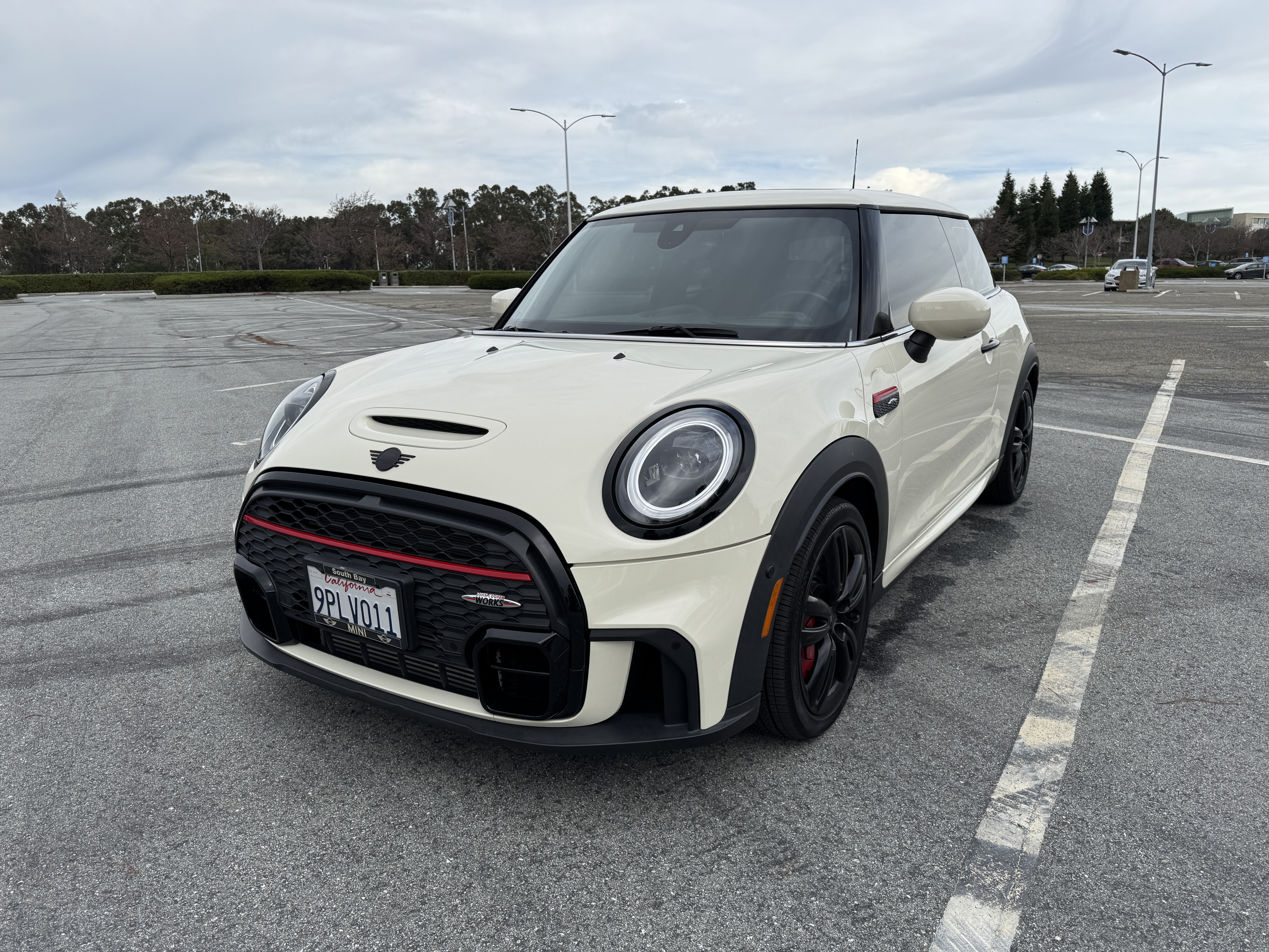 Used 2022 MINI Cooper John Cooper Works w/ Driver Assistance Package FWD image 1