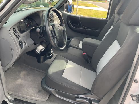 Used 2011 Ford Ranger XLT image 5