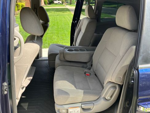 Used 2015 Honda Odyssey EX image 6