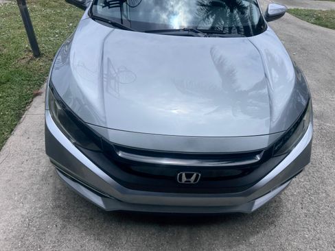 Used 2020 Honda Civic EX image 10