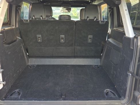 Used 2023 Ford Bronco Wildtrak image 22