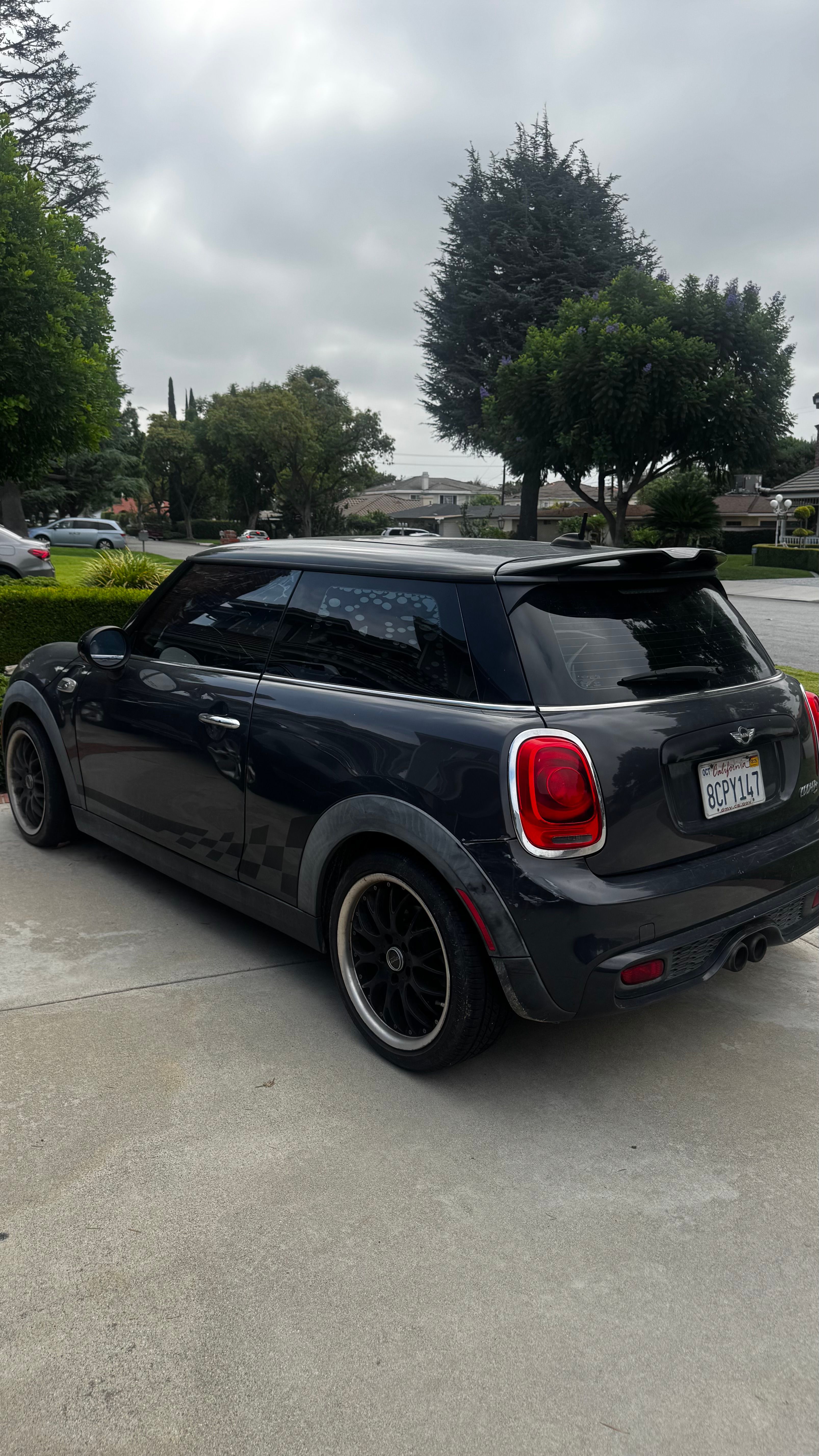 Used 2015 MINI Cooper S FWD image 1