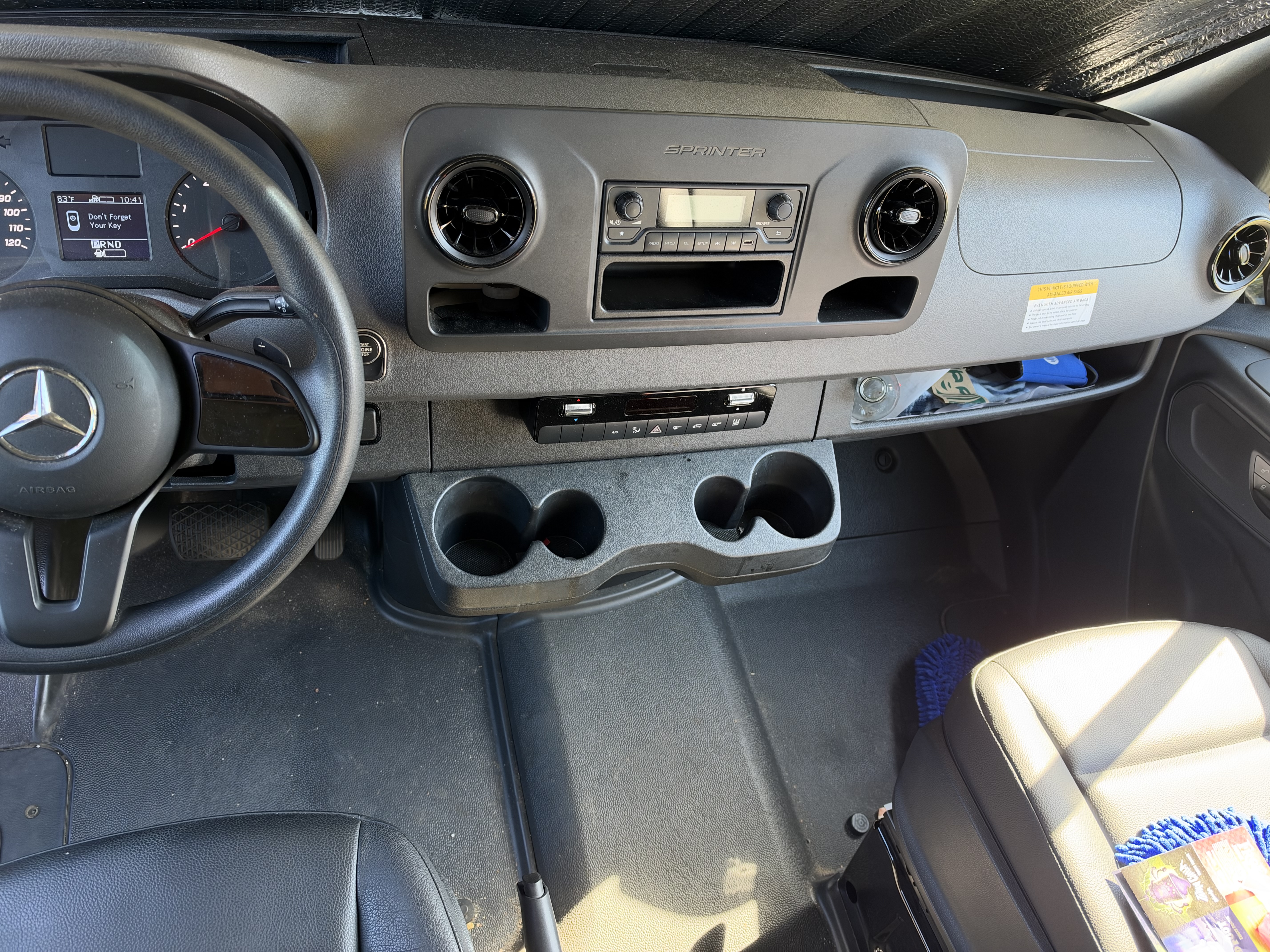 Used 2021 Mercedes-Benz Sprinter 2500 image 1