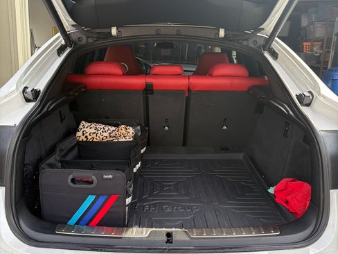 Used 2017 BMW X6 M image 17