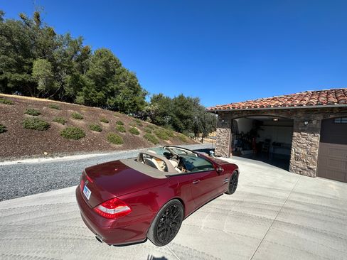 Used 2008 Mercedes-Benz SL 550 image 5