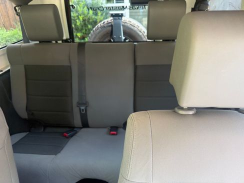 Used 2008 Jeep Wrangler Unlimited X RWD image 6