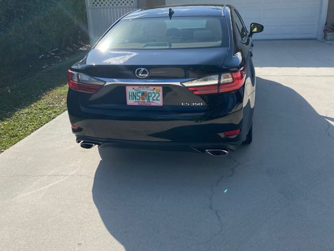 Used 2016 Lexus ES 350 w/ Luxury Package w/Wood Trim image 5