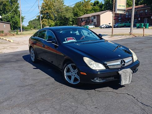 Used 2007 Mercedes-Benz CLS 550 image 8