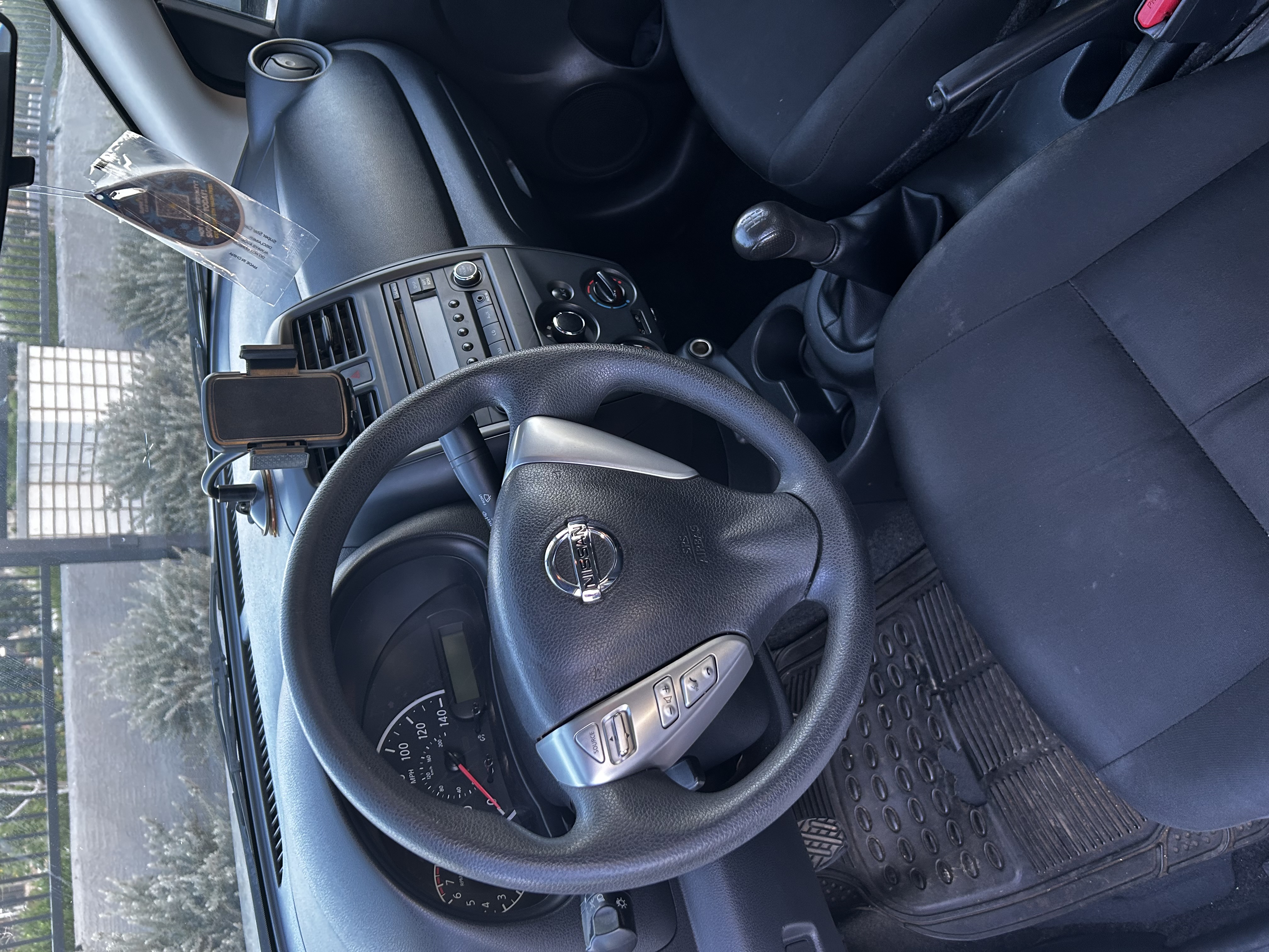 Used 2017 Nissan Versa S FWD image 9