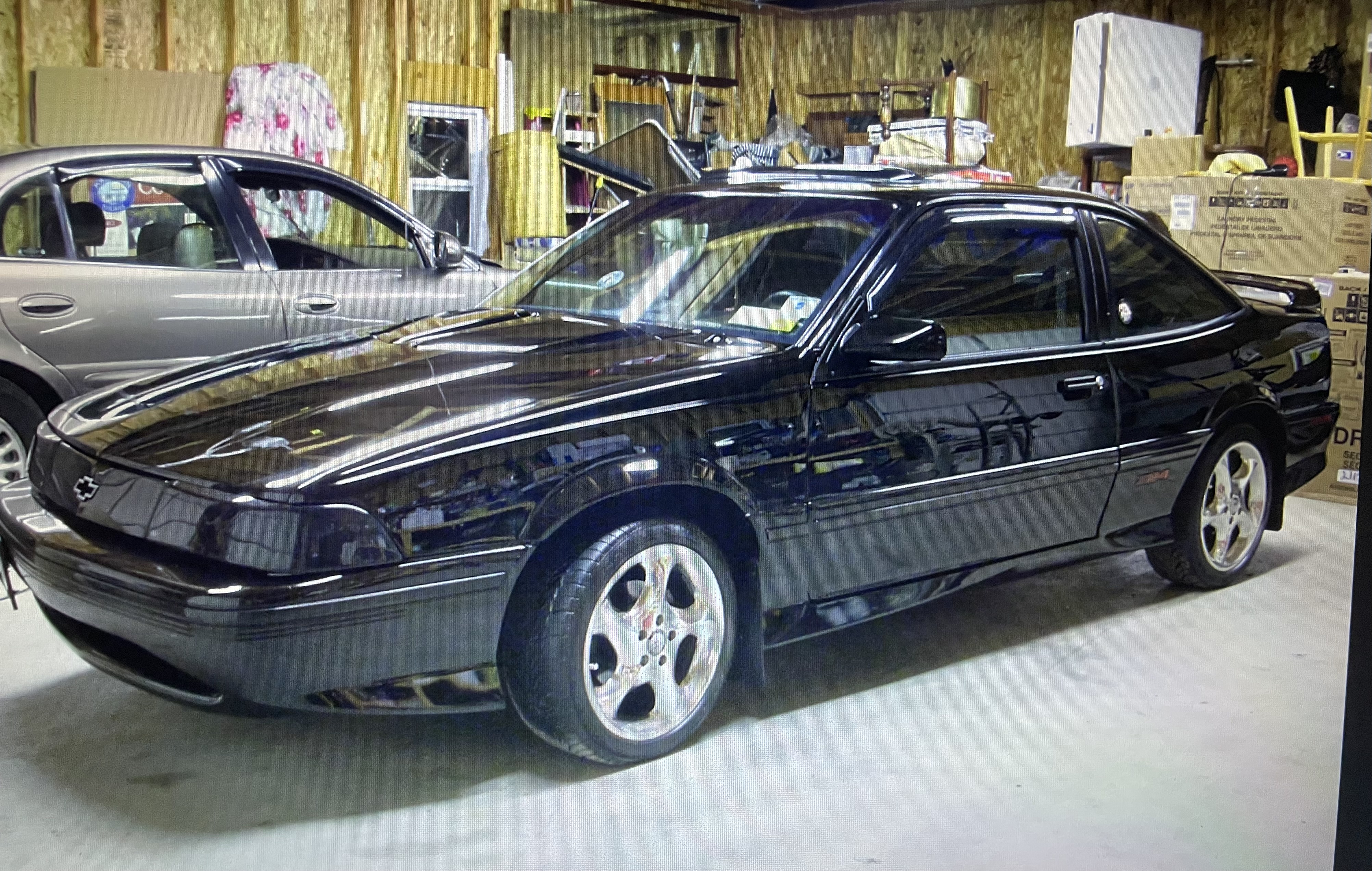 Used 1992 Chevrolet Cavalier Z24 FWD image 2