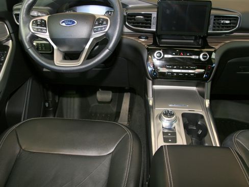 Used 2022 Ford Explorer Limited w/ Equipment Group 301A image 14