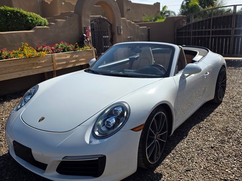 Used 2017 Porsche 911 Carrera S image 1