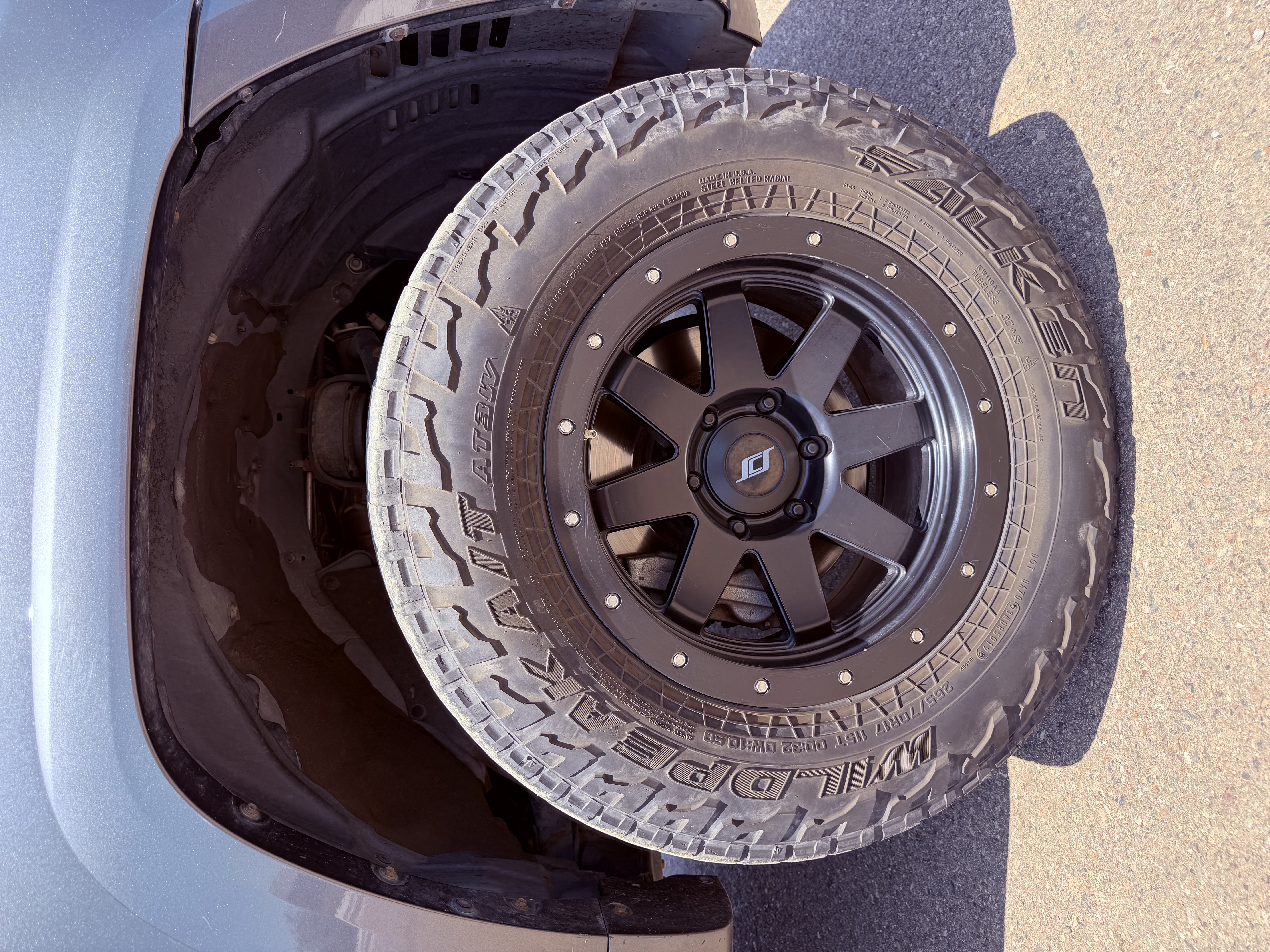 Used 2015 Toyota 4Runner Limited AWD/4WD image 29