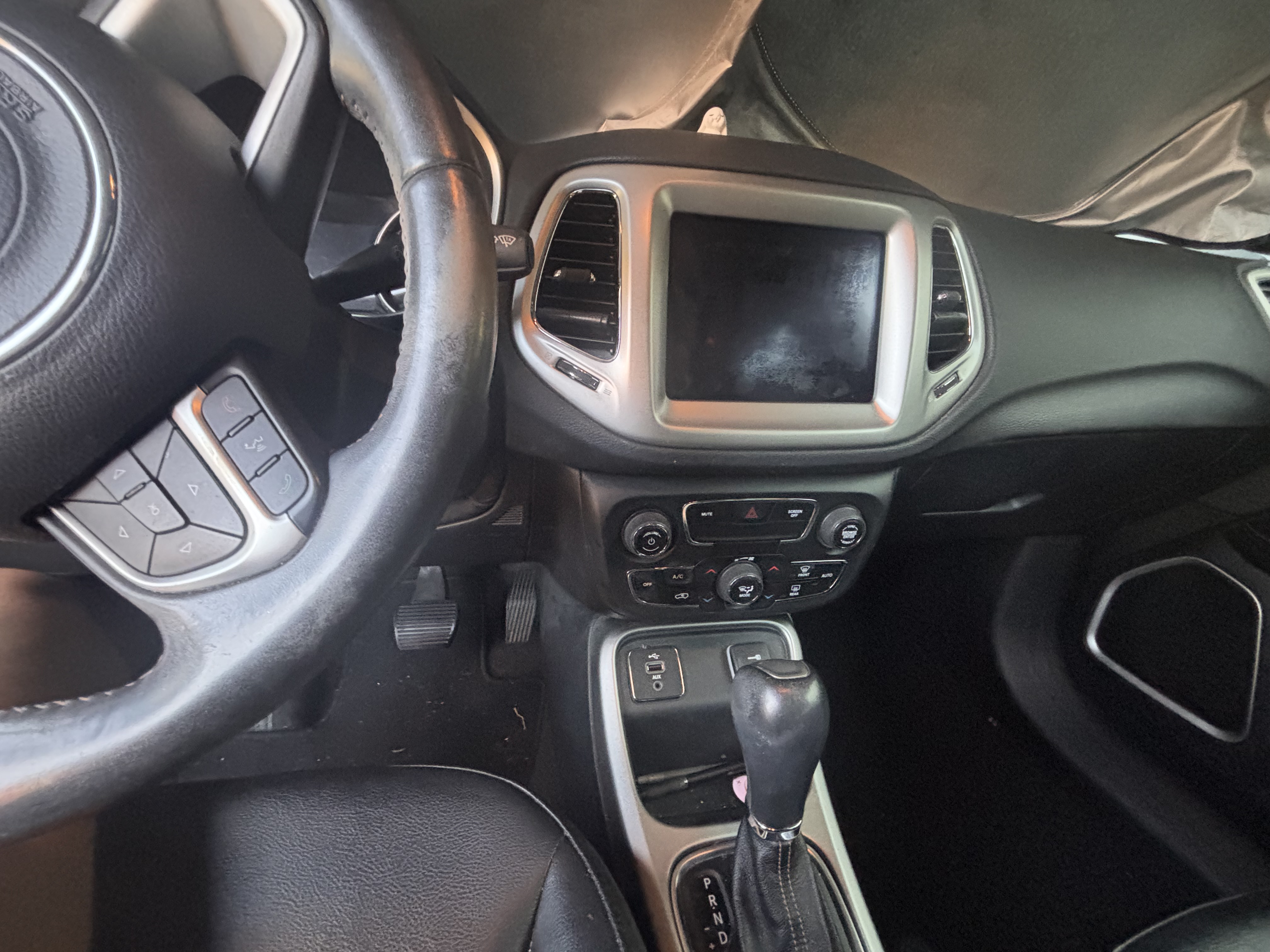 Used 2018 Jeep Compass Latitude w/ Popular Equipment Group FWD image 13