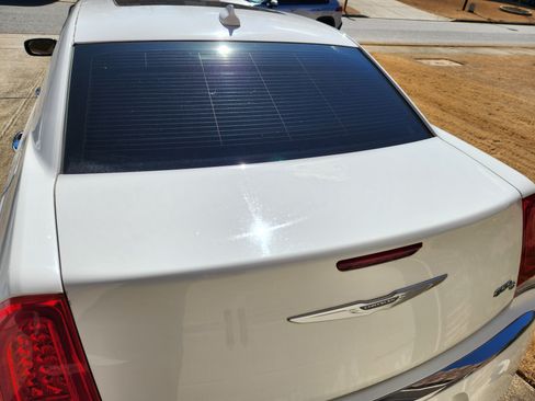 Used 2016 Chrysler 300 C image 14