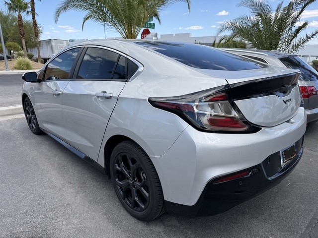 Used 2017 Chevrolet Volt Premier w/ Driver Confidence II Package FWD image 1