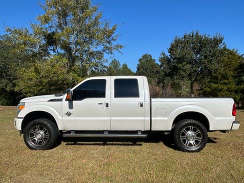 Used 2015 Ford F250 Platinum image 1