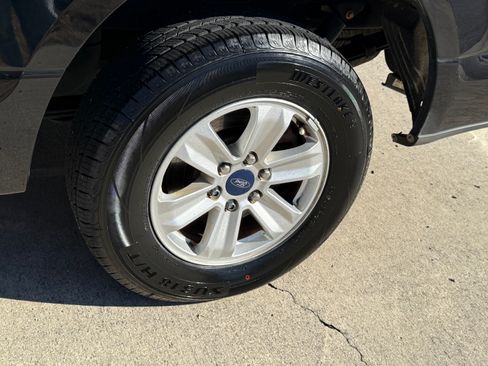 Used 2016 Ford F150 XLT image 8