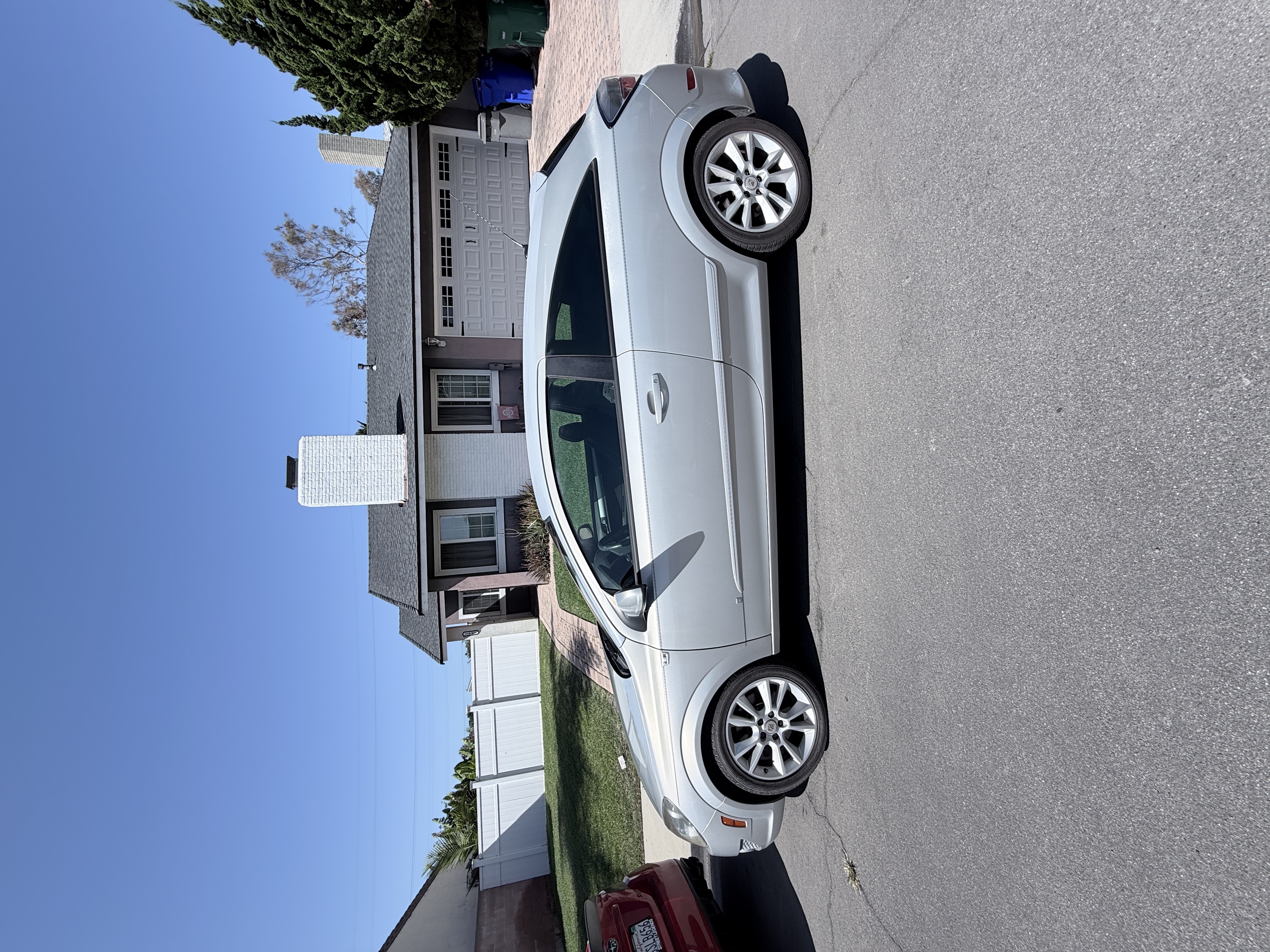 Used 2008 Saturn Astra XR w/ Advanced Audio Package FWD image 4